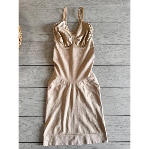 Spanx By Sara Blakely S Mini Dress Slip Underwire Beige Slimming Tummy Shapewear - Picture 1 of 6